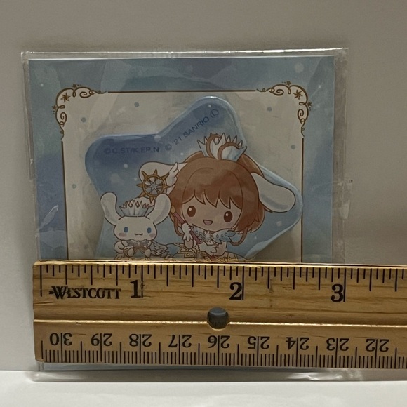 Cardcaptor Sakura Kinomoto x Cinnamoroll Star Shaped Pin Badge - Picture 5 of 5